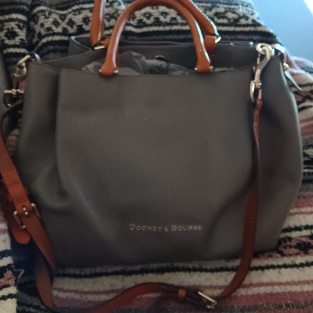 Dooney and Bourke Large Barlow